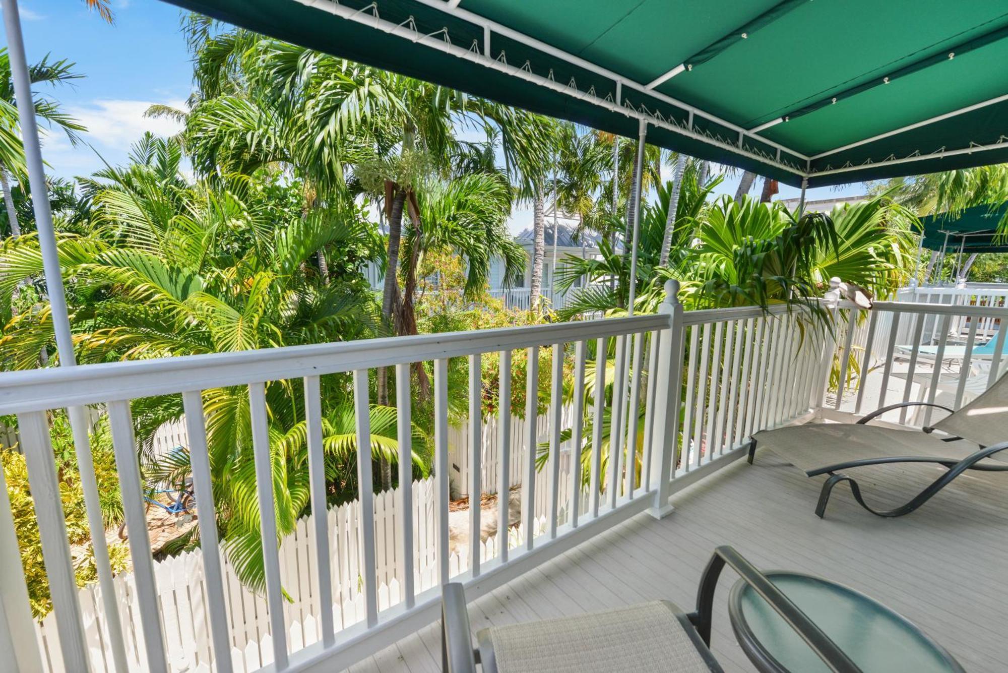 A Caribbean Alternative Apartment